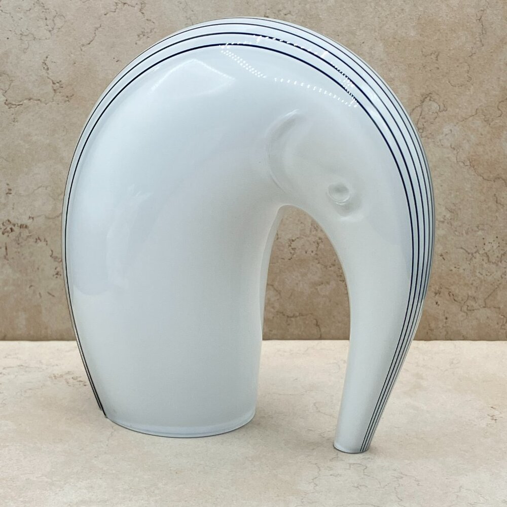 Vintage Murano Livio Seguso Black And White Elephant Sculpture Mezza Filigrana